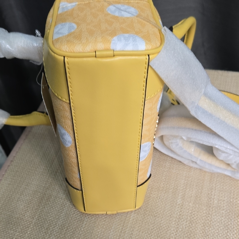 Michael Kors Yellow and White Satchel with Leather Trim - Picture 8 of 9